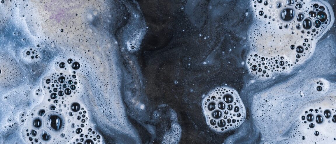 2147933847-e1725247992166 painting-wall-yellow-room-before-after-restoration-refurbishment (Small)