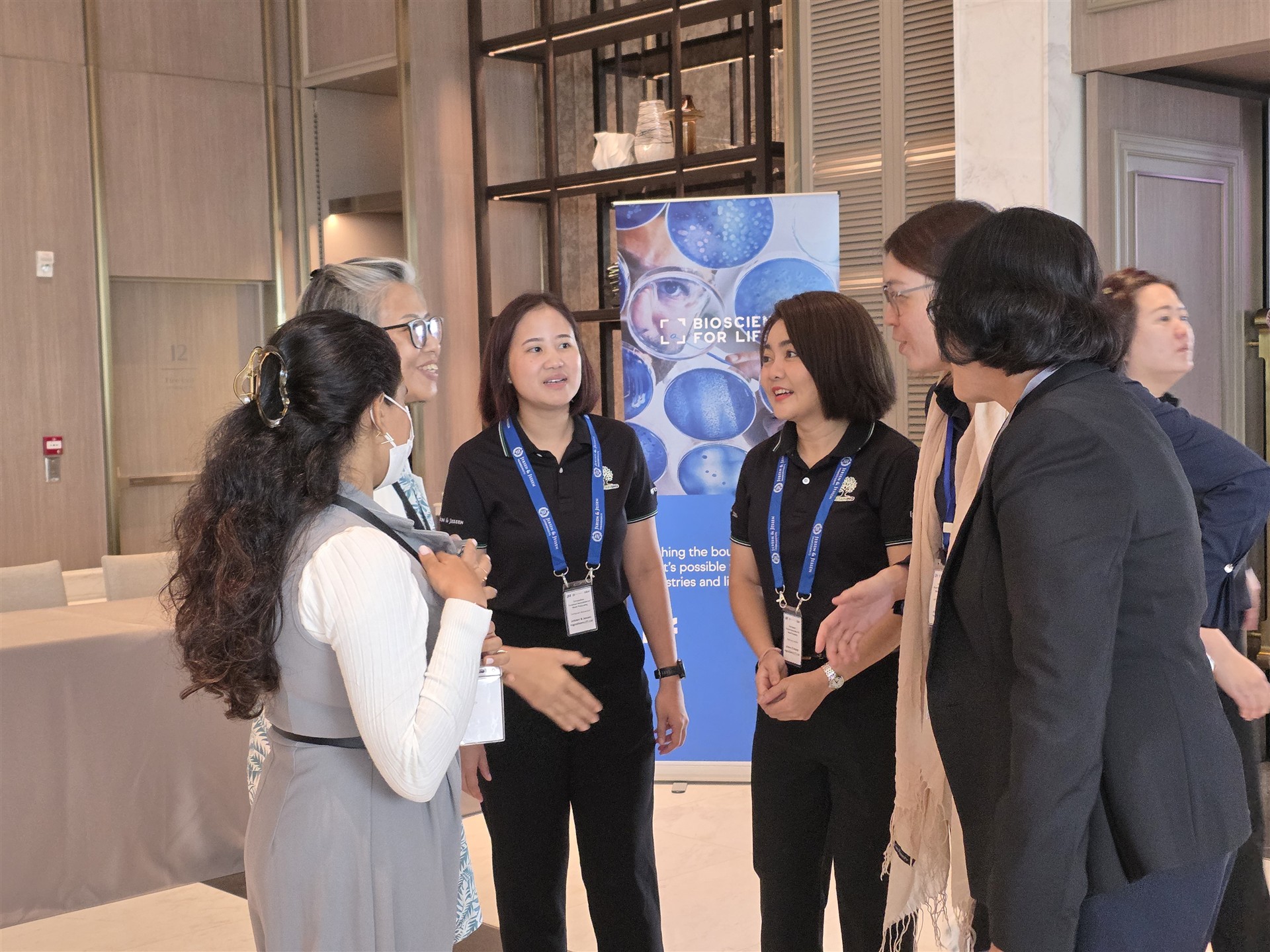 Conversing ThaiBev-Group-Photo-2