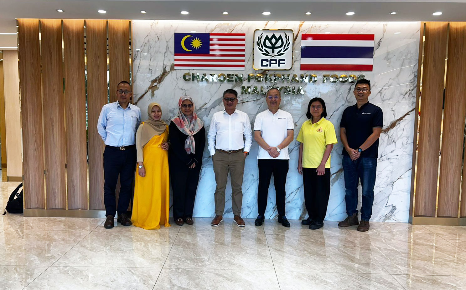 Hamlet-Protein-MY-Group-Photo-3 Hamlet-Protein-MY-Group-Photo-3