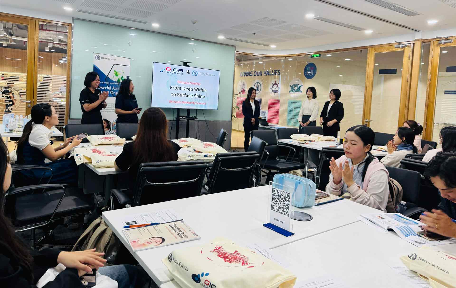 JJIV-x-Giga-Event-2 JJIV-x-Giga-Event-2