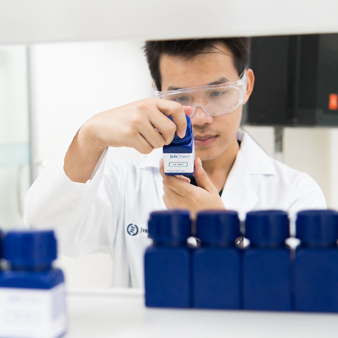 RCIC-Coating-Lab4 Customer-Service-Team-Jebsen-and-Jessen