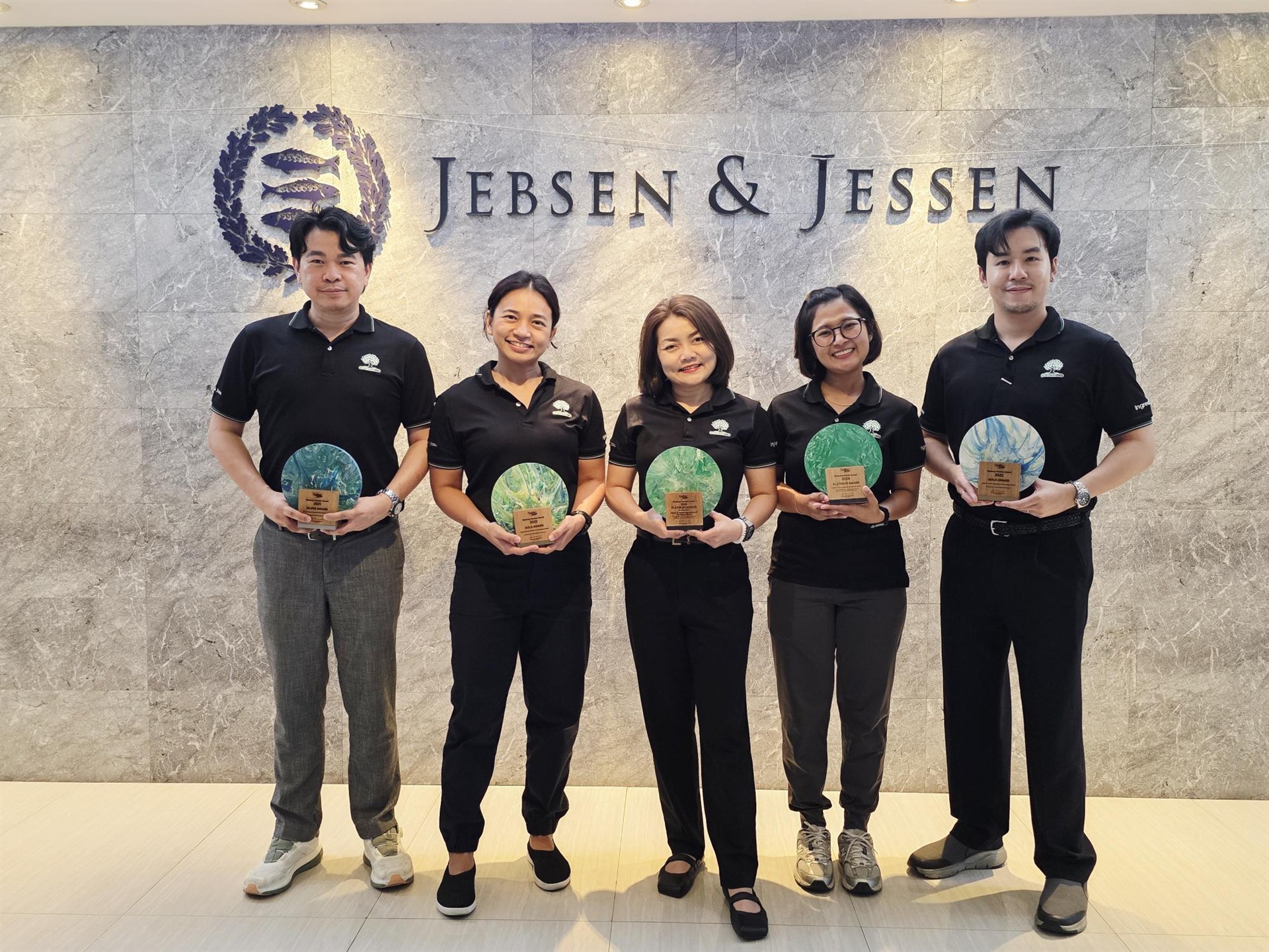 ThaiBev-Group-Photo-2