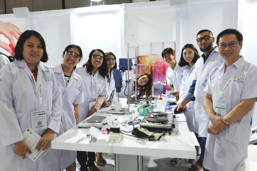 INNOVACOS Formulation Lab at In-Cosmetics Asia 2019
