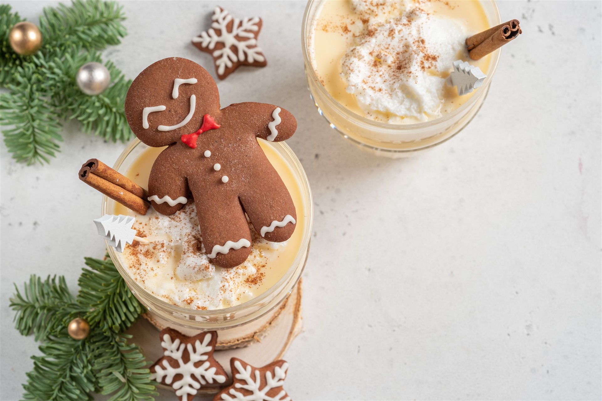 Happy Gingerbread cookie man in a Christmas cocktail. Happy holidays card high-angle-view-breads-tomatoes-burlap (Custom)